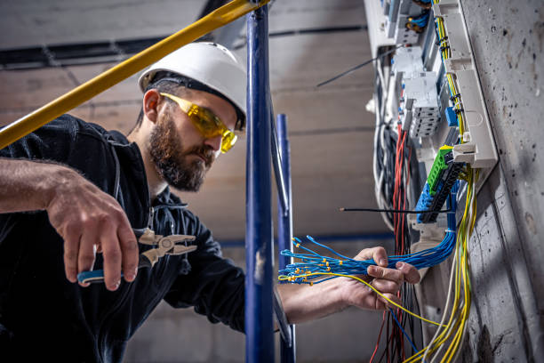 Best Electrical Contractors for Businesses  in Dixmoor, IL